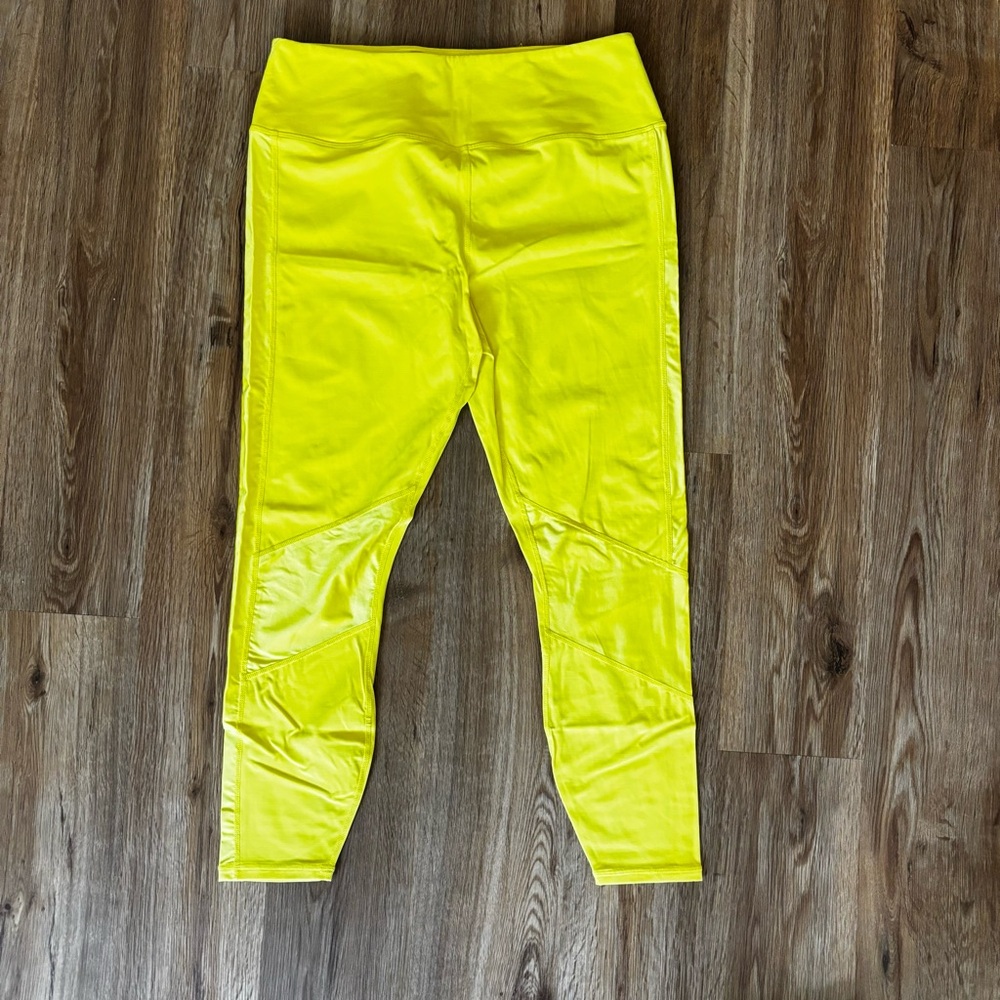 Alala Women's Leggings in Bright Yellow